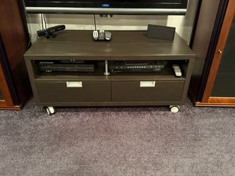 Tv stand 47 x 24 x 21