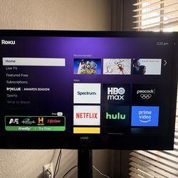 40” Vizio TV w/ Roku Streaming – Netflix, Hulu, YouTube Ready