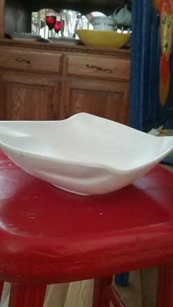 Dynasty unbreakable squuare bowls