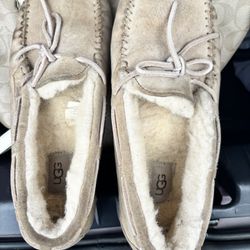 Ugg Slipper