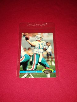 Near Mint 1991 Dan Marino Football Card - Topps Stadium Club #264