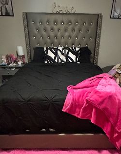 Gray Tufted Upholstered Headboard with Crystal Buttons