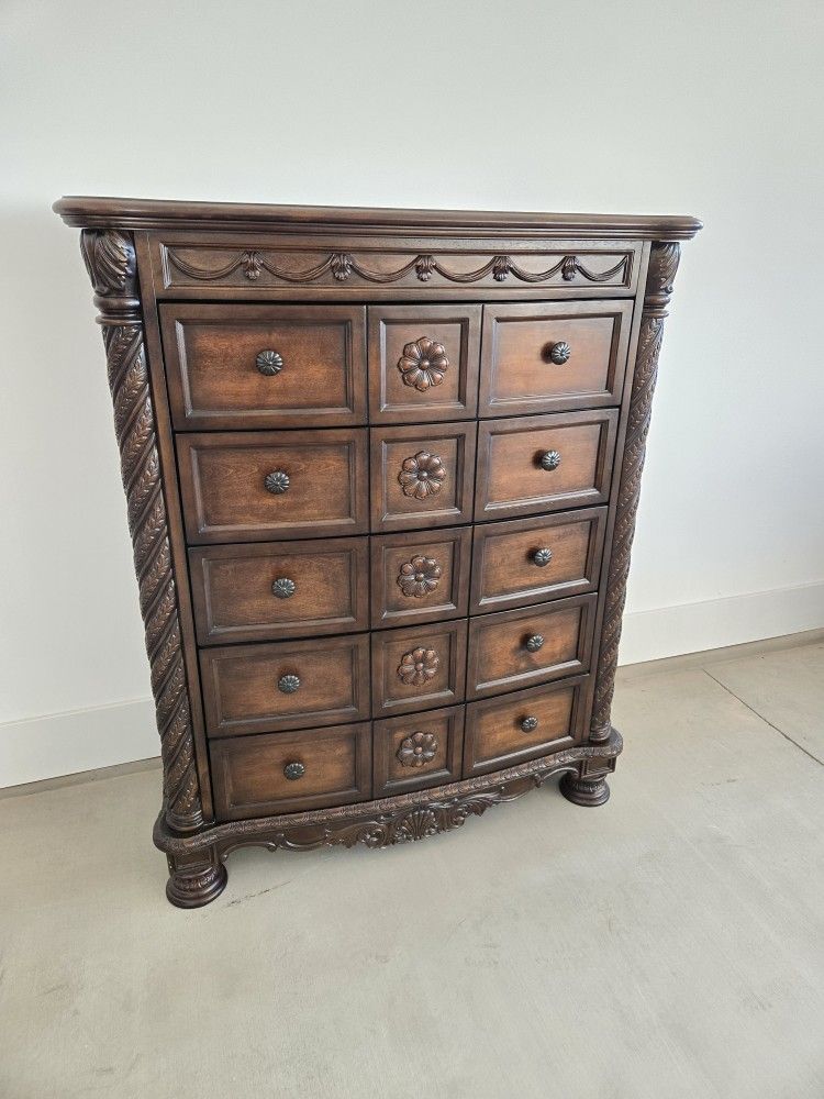 Dresser, Ashley North Shore