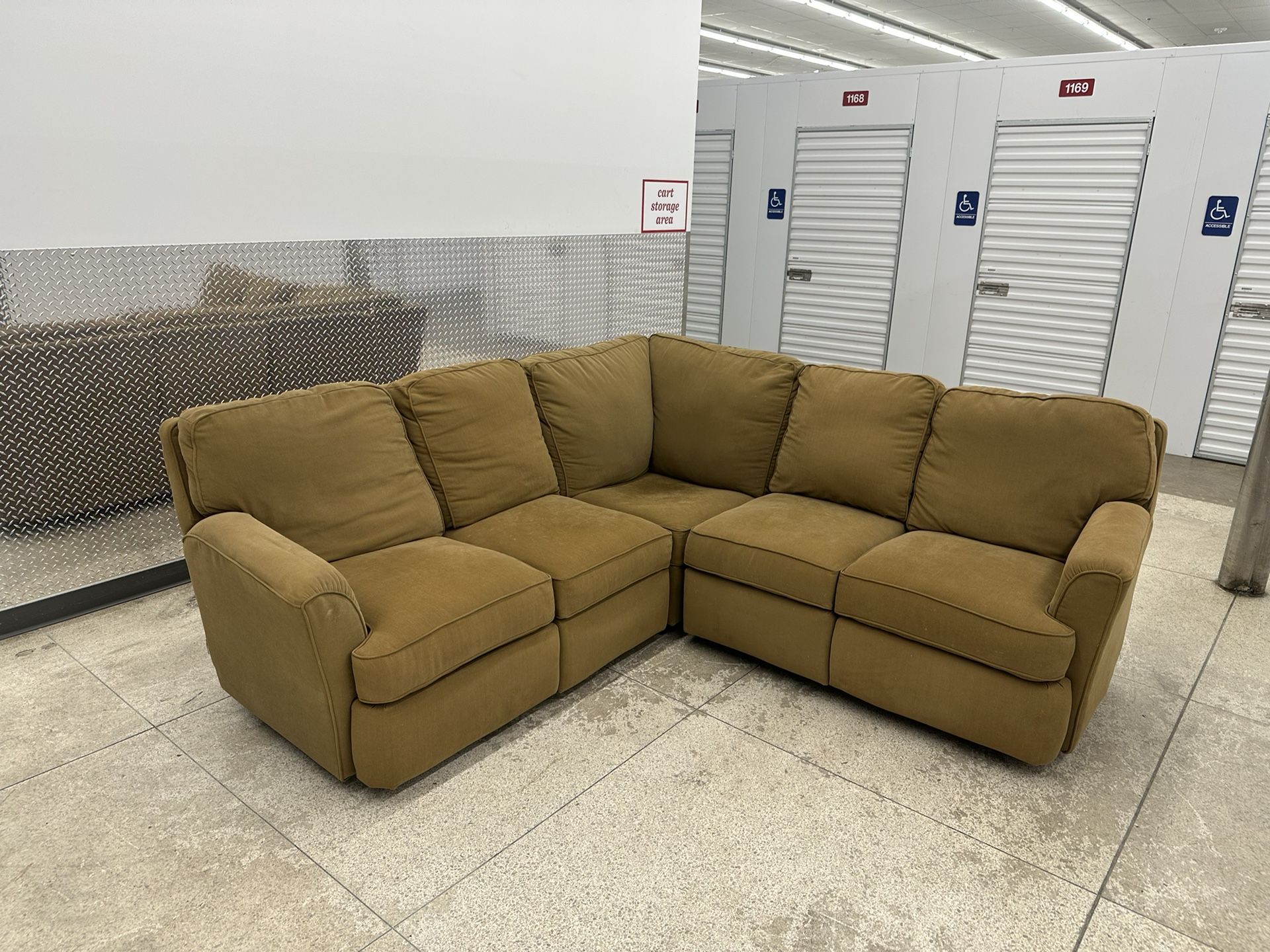 (FREE DELIVERY) Tan Recliner Sectional 