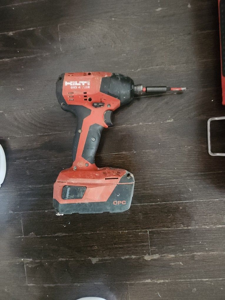 Compact Drill HILTI