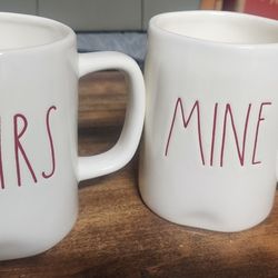 New Rae Dunn Mug Set 