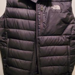 New XL North Face Down Vest