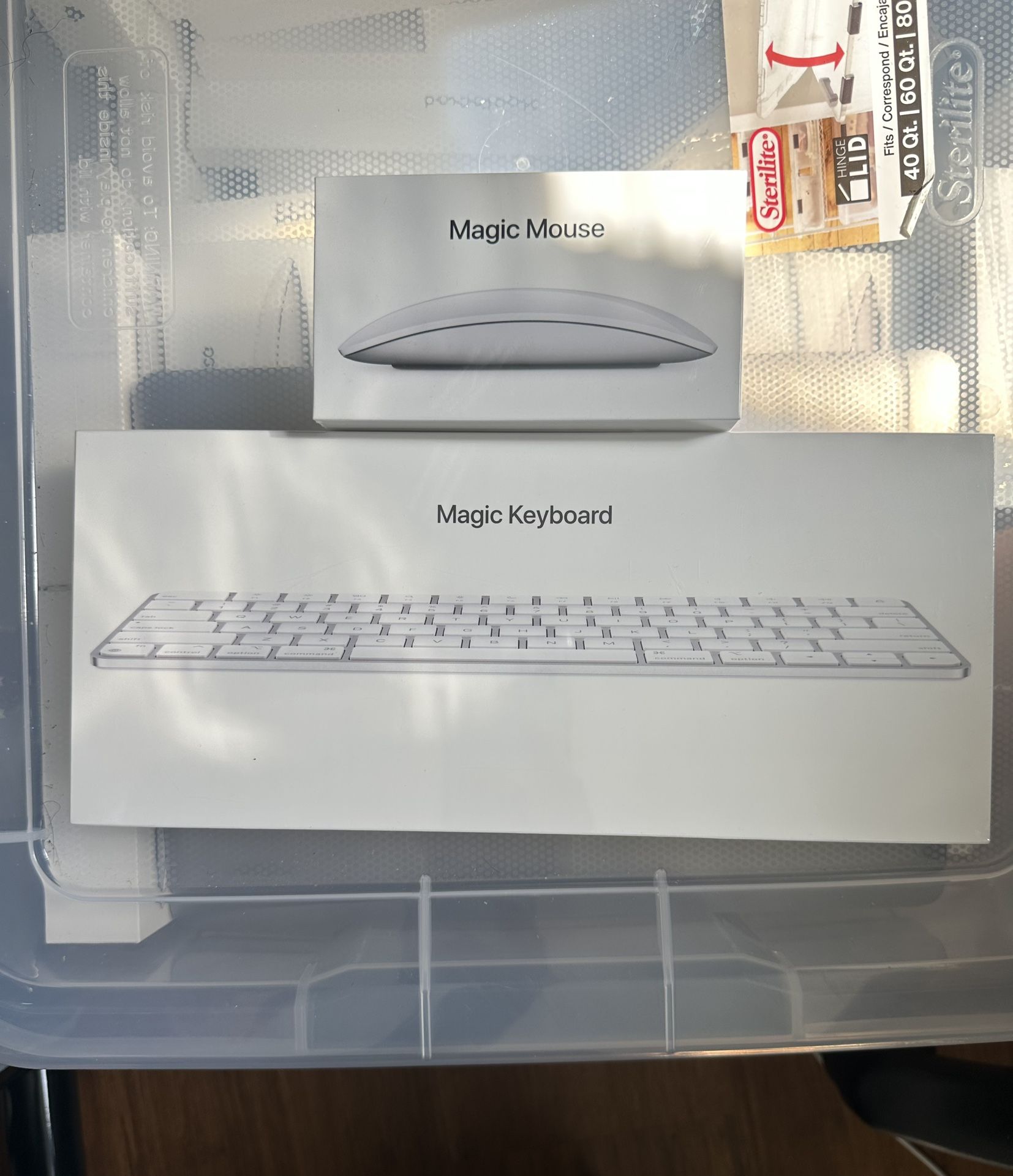 Apple Magic Keyboard & Mouse