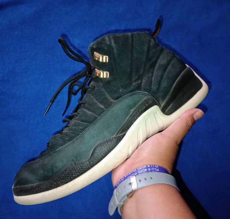 Men's Size 11 Air Jordan 12 Retro Reverse Taxi