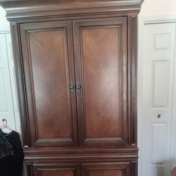 TV Cabinet/Armoire 
