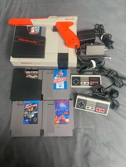 NINTENDO W/5 GAMES