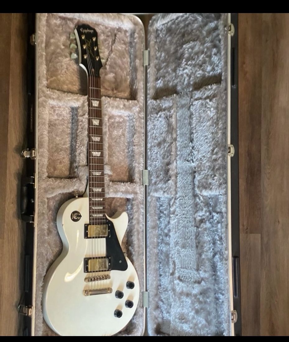 Epiphone Elite Les Paul Guitar