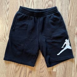 Boys Youth Medium Black Jordan Shorts