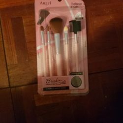 Brand New Make Up Brushes 