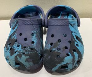 Crocs boys size 10 blue tye dye shoes