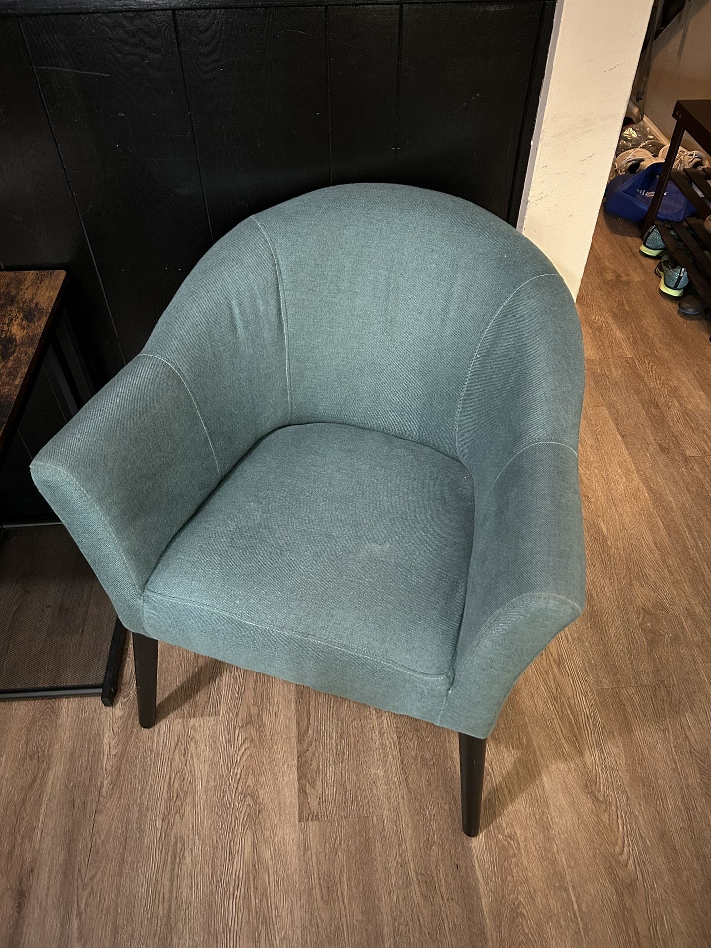 2 Accent Chairs 