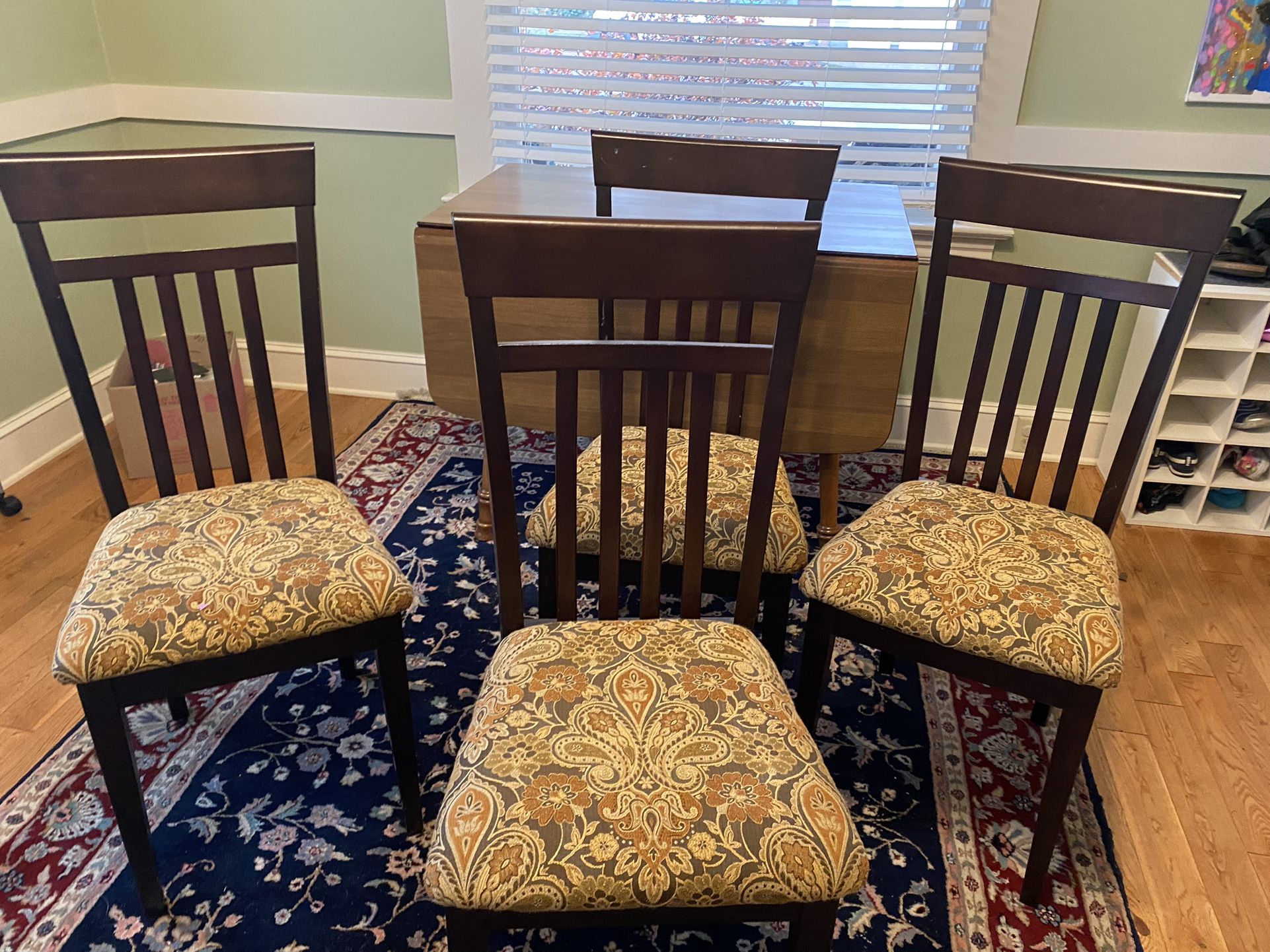 4 Dining Table Chairs