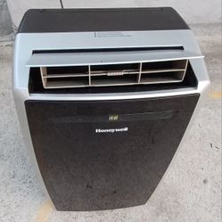 Honeywell Mn12ces 12,000 BTU. Blows COLD. Remote Included 