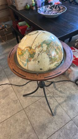 World glove excellent condition
