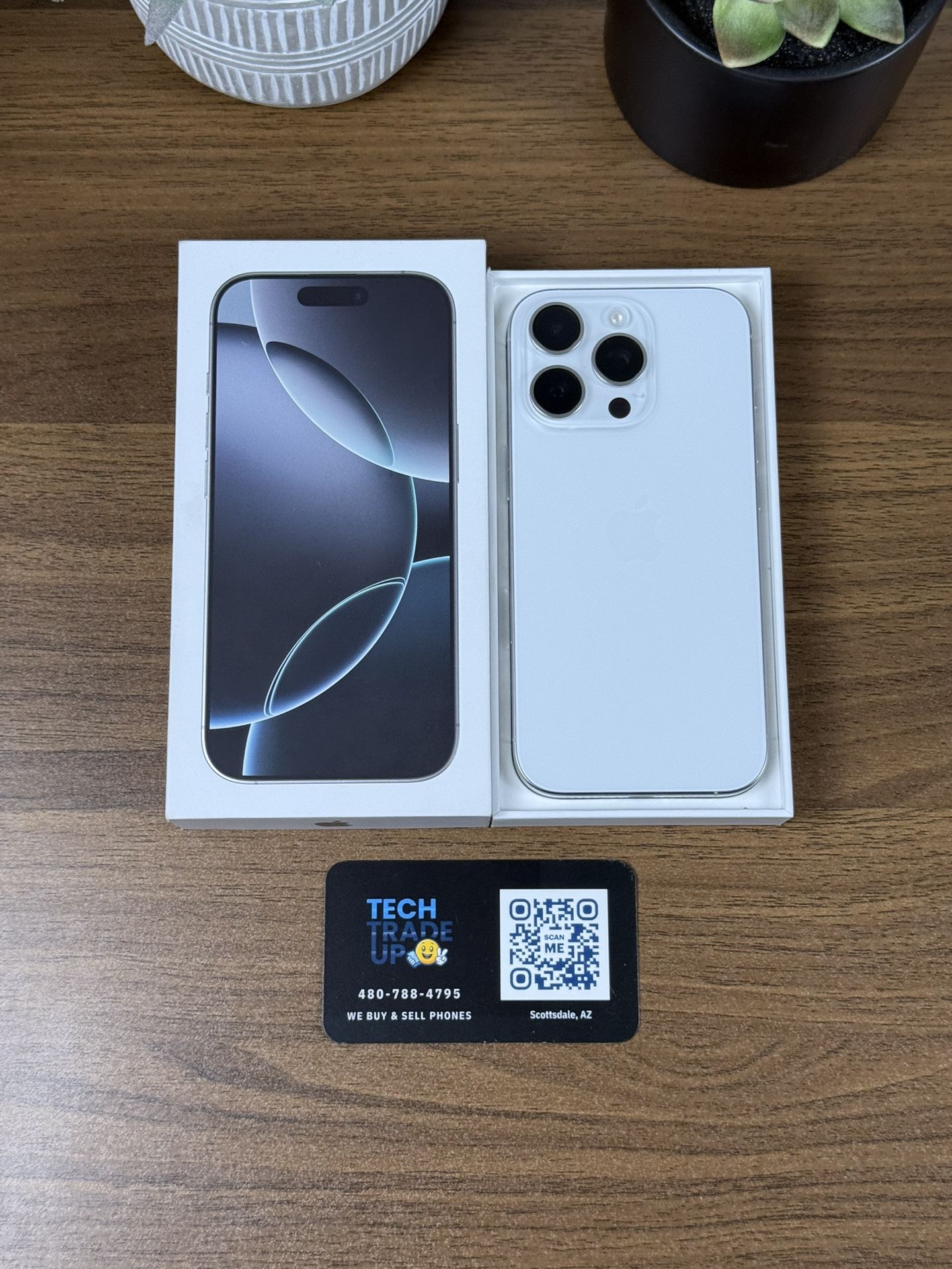 iPhone 16 Pro 256Gb White 🤍 Cricket