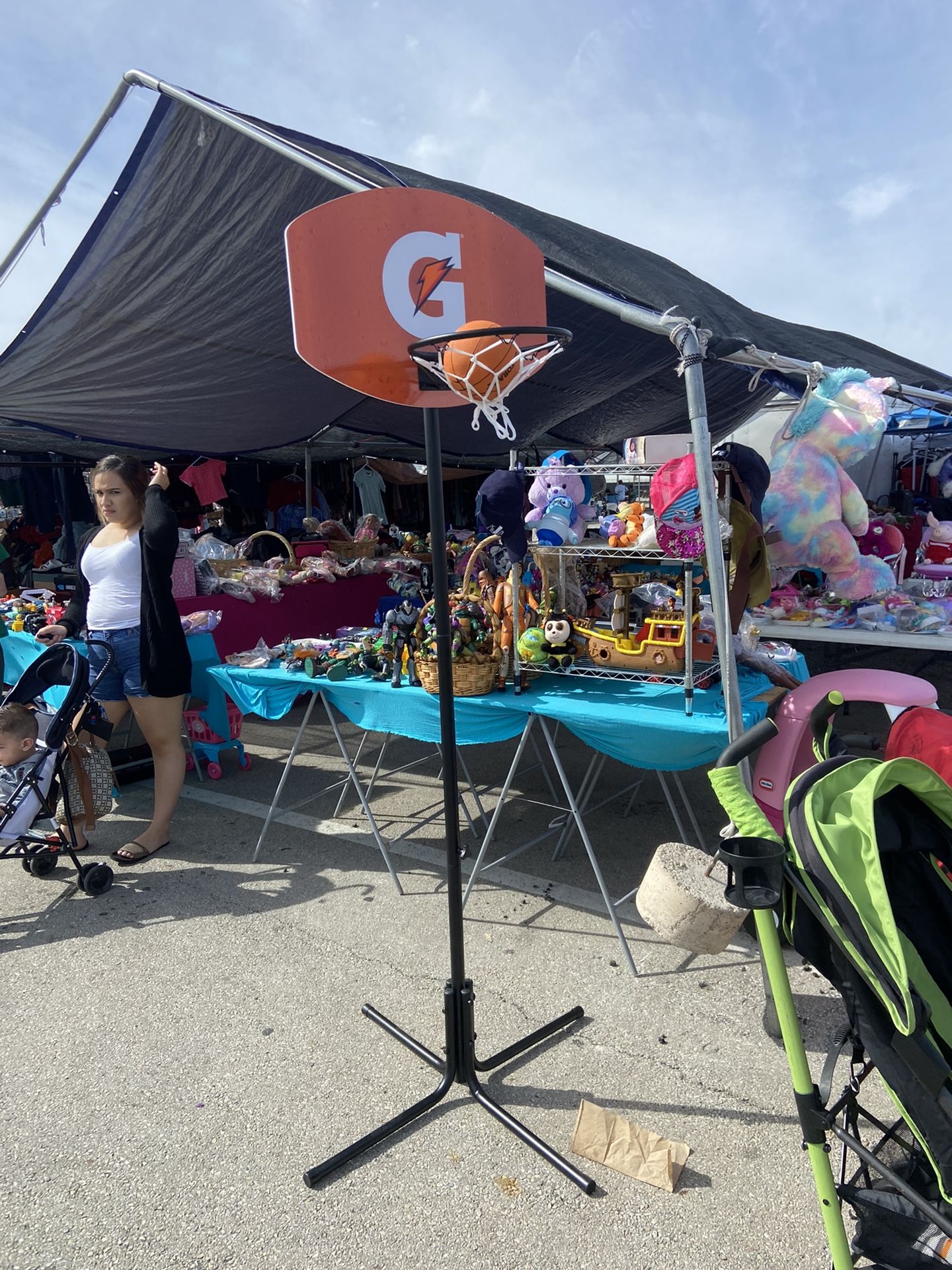 Gatorade March Madness Basketball Goal