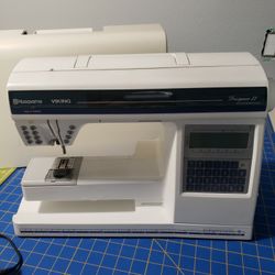 FREE!  Used/**Needs Service ** Viking Designer II (stitch D card)