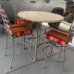 $400 OW LEE PATIO HIGHT BARSTOOLS 2 SWIVEL AND ONE STANDAR AND SUNBRELLA CUSHIONS