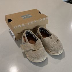 Baby Shoes Toms