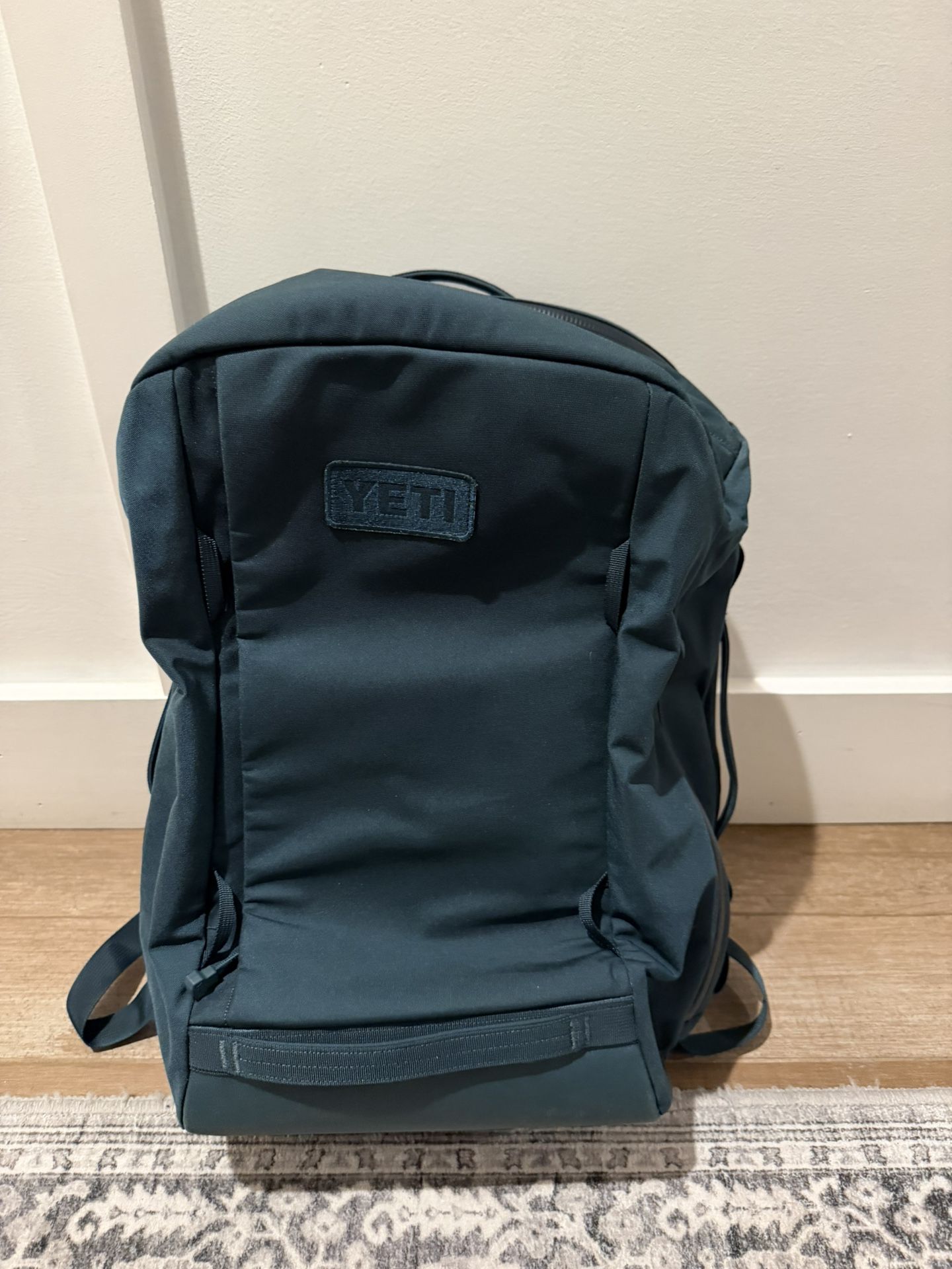Yeti Crossroads 35 Backpack Aquifer Blue