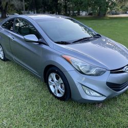 Hyundai Elantra 2013