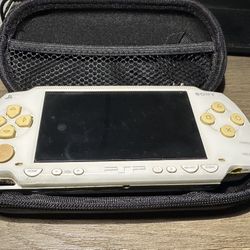 PSP 1000 With Case And Charger