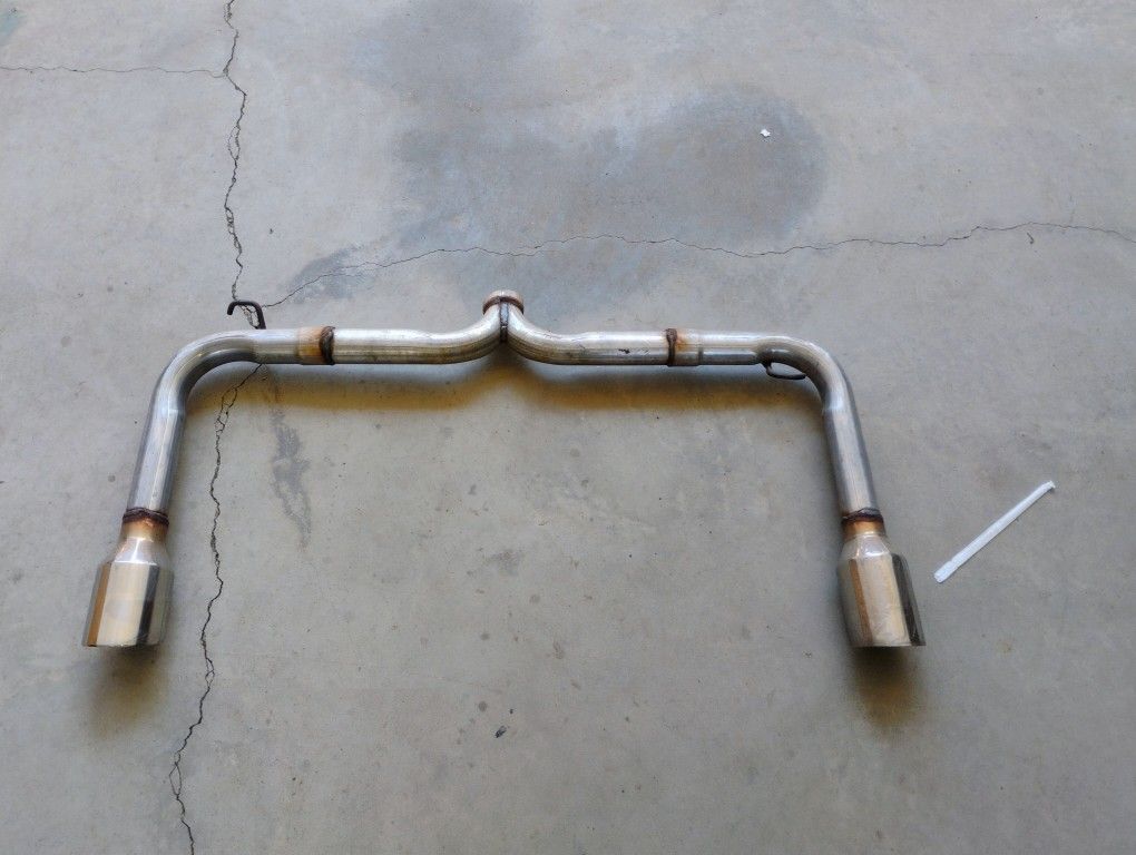 Dual Straight Pipe With 3"1/2 Tips 