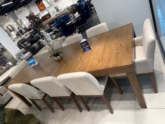 Gorgeous Dining Set 🔥🔥🔥🔥