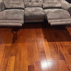 3 Seater Couch 2 Electric Reclining 