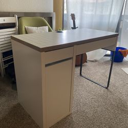 IKEA Micke Desk