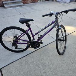 Schwinn Women's Circuit Hybrid Bicycle