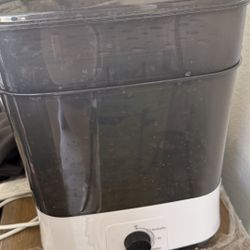 Grownsy bottle sterilizer and dryer