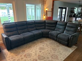 3 Recliner Sectional Sofa/Couch