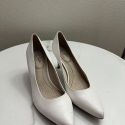 LifeStride Women’s White Heels – Size 8.5 US