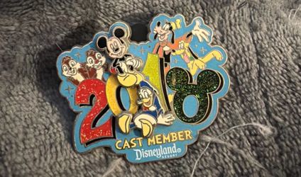 Disneyland Resort 2018- Cast Exclusive Pin