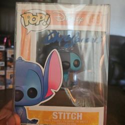 Stitch 159 signed funko Chris sanders