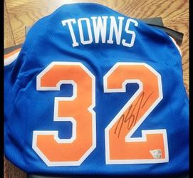 Towns signed jersey