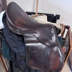 English Saddle