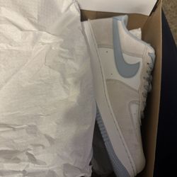 Men’s Air Force Ones Size 11 (brand New)