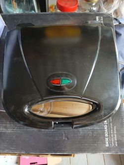 Portable small grill