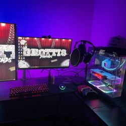AMD Custom Pc +desk Monitor And Accessories 