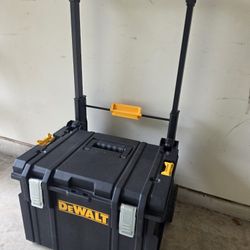 Dewalt ToughSystem 2.0 Rolling Tool Box