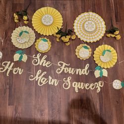 Main Squeeze Decorations