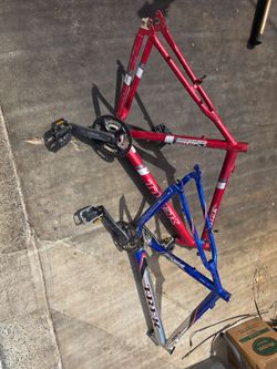 🔥🚲🔥 2 trek mountain bike frames with Crankset and pedals as is🔥🚲🔥