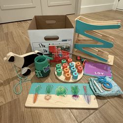 LOVEVERY- The Adventurer Play Kit- Months 16, 17, 18+